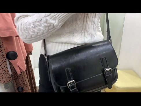 ❤️ Masturbació pública de la jove gossa FeralBerry amb un consolador al provador Vídeo de sexe al ca.epicshowdown.top